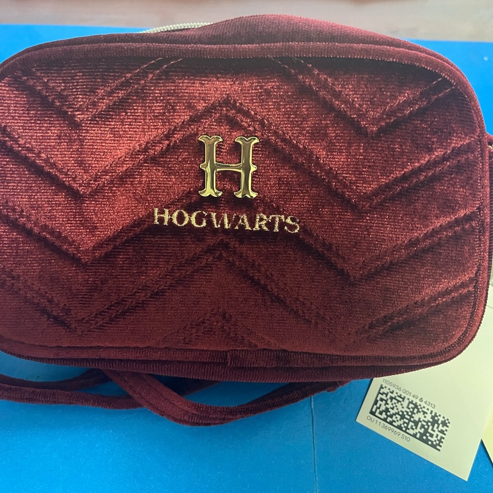 H&M Harry Potter Hogwarts Burgundy Velvet Crossbody Bag